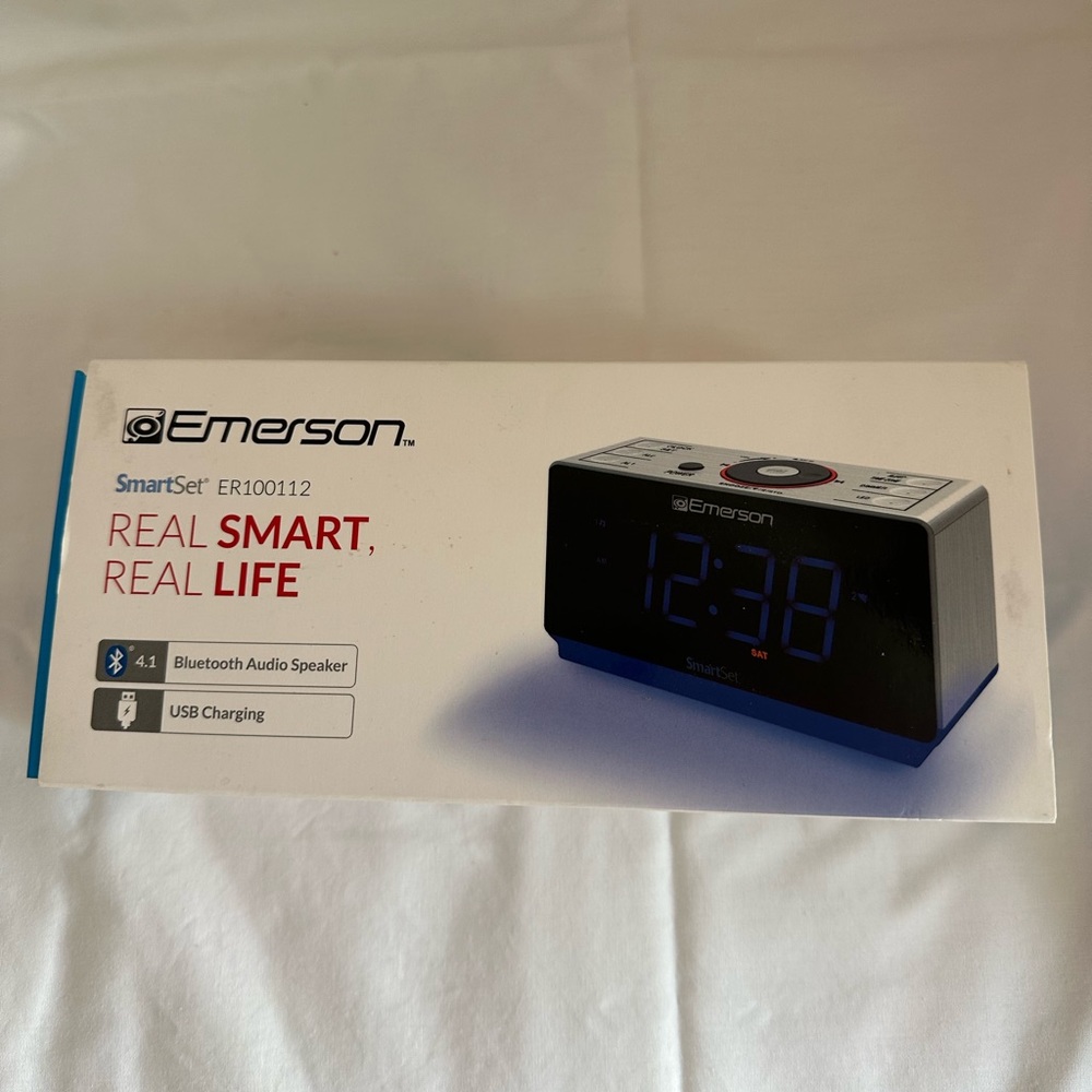 Emerson Smart Set Alarm Clock